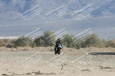 media/Dec-07-2025-CVMA (Sun) [[3e7d2de5dc]]/Race 4-Supersport Middleweight/